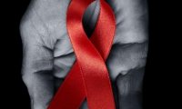 入”圈”18年的基友谈对HIV的认识