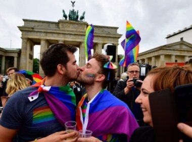 德国政府提出禁止“治疗同性恋”的法案