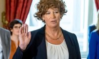 【比利时副首相成为欧洲最高级别的跨性别官员】