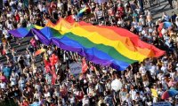 【30个国家的大使馆公开要求匈牙利保护LGBT+】