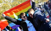 【62万人口的欧洲小国黑山，诞生第一对同性民事伴侣】