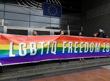 【欧盟就LGBT问题对匈牙利和波兰采取法律行动】